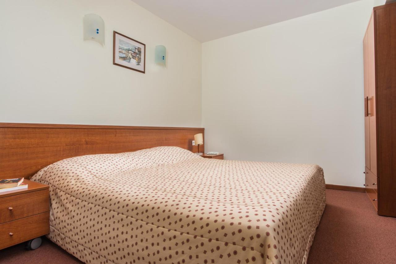 Hotel Pirin Банско Экстерьер фото