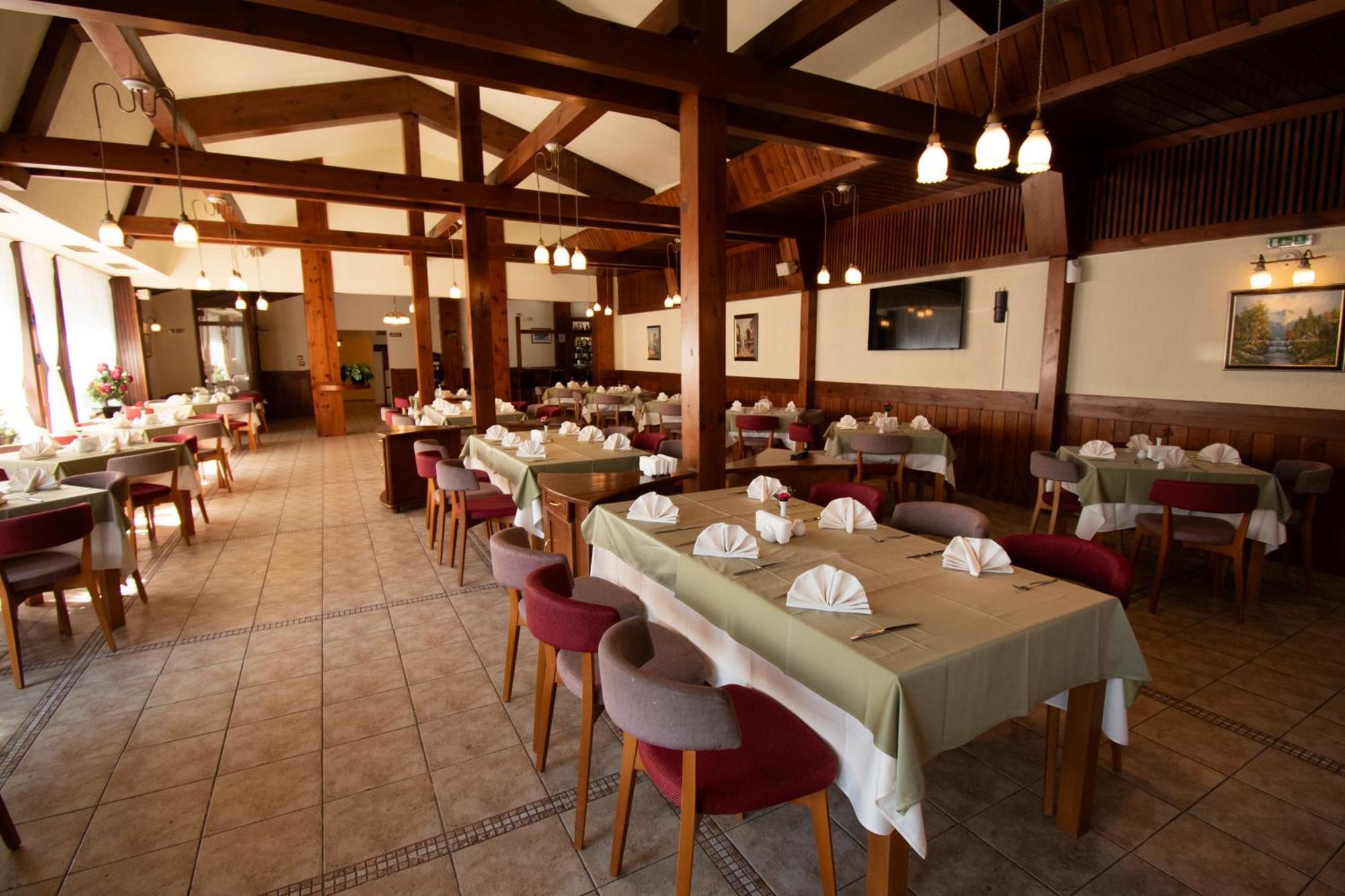 Hotel Pirin Банско Экстерьер фото