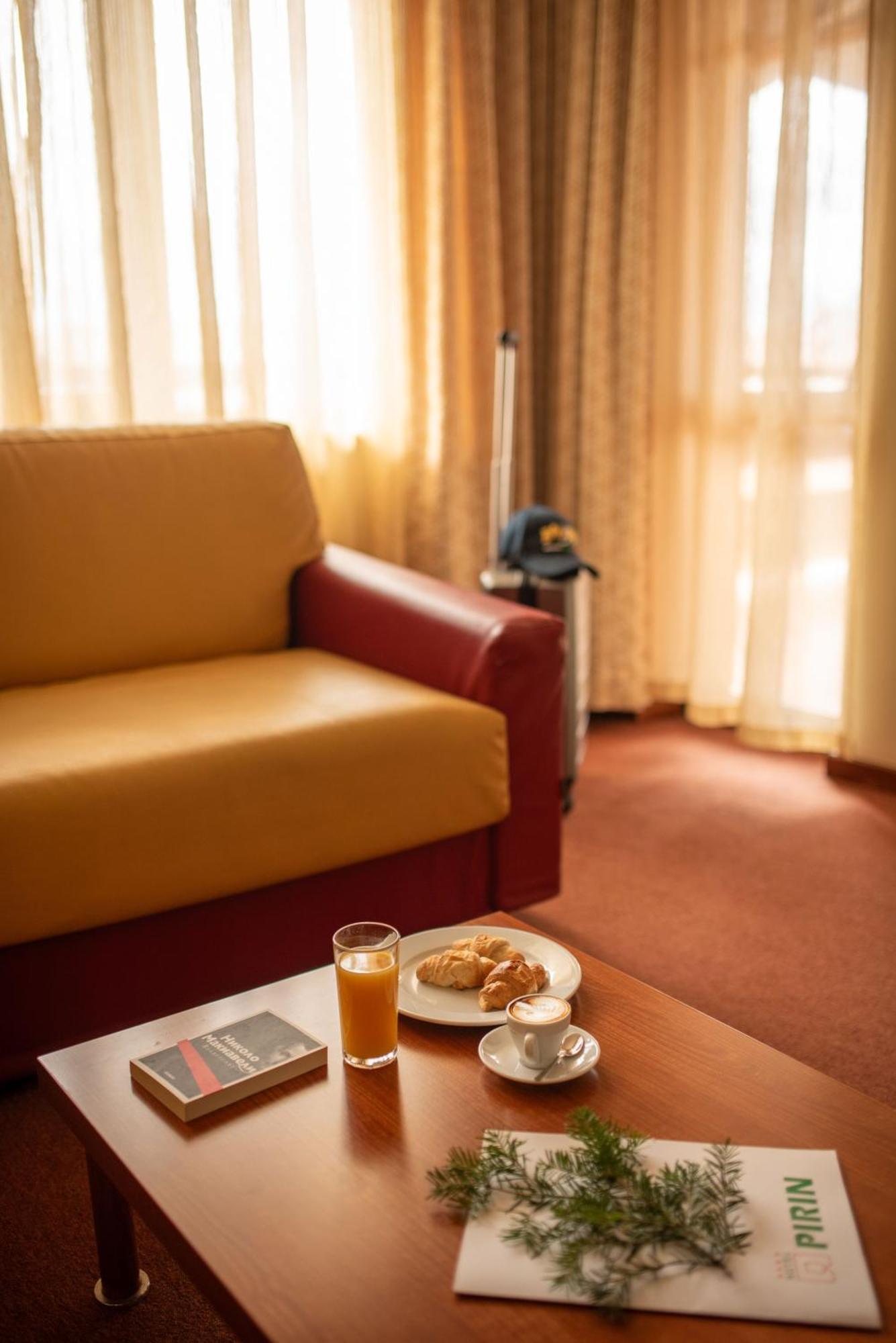 Hotel Pirin Банско Экстерьер фото